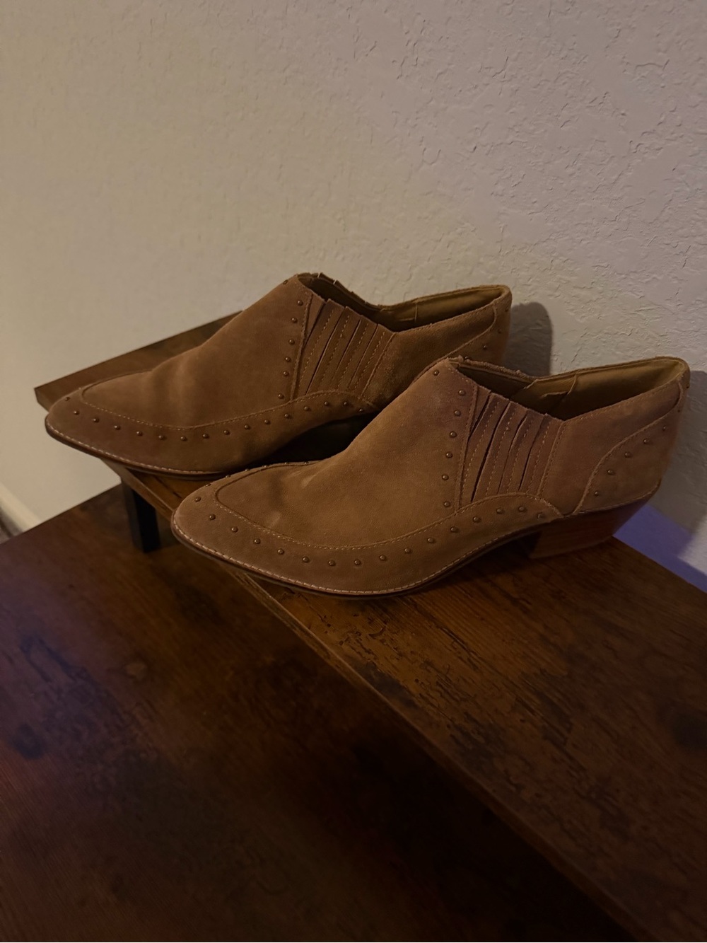 Women’s Suede Slip-On booties in Brown